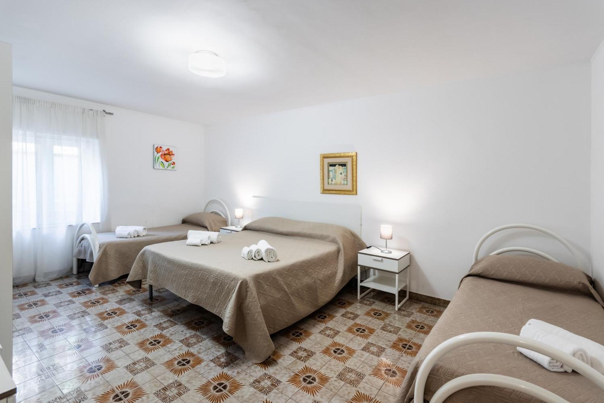 Le Torrette Rooms And Apartments Авола Экстерьер фото