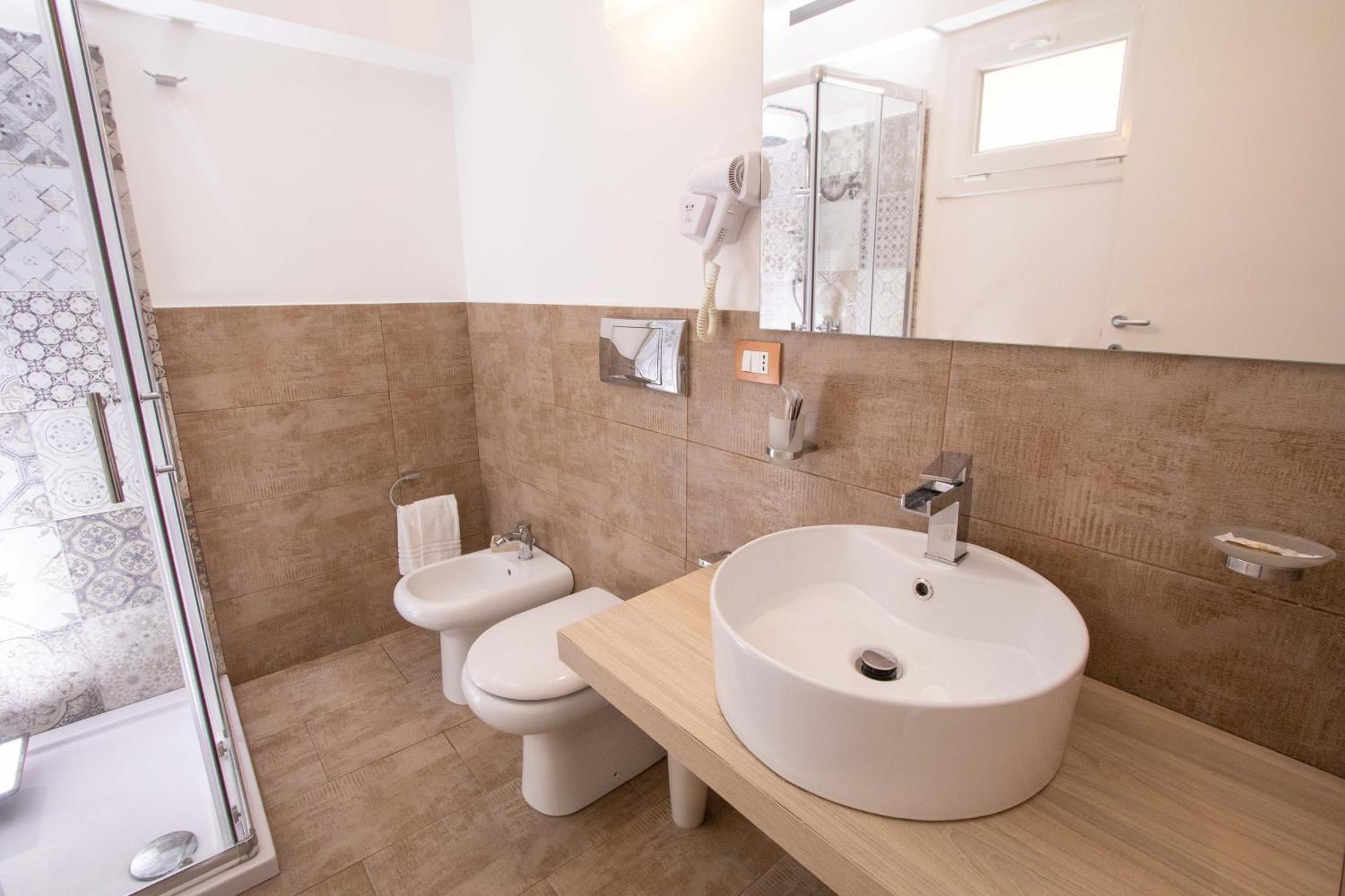Le Torrette Rooms And Apartments Авола Экстерьер фото