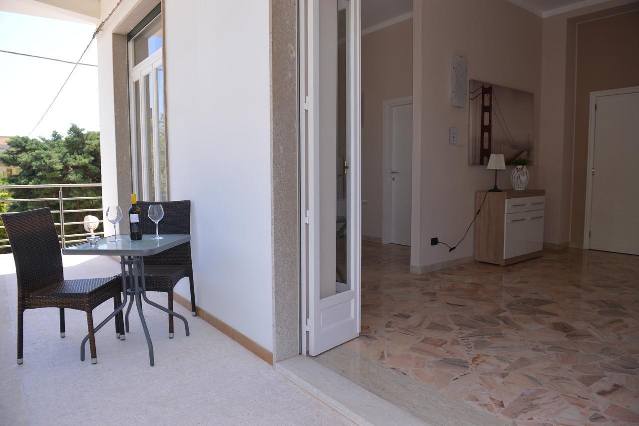 Le Torrette Rooms And Apartments Авола Экстерьер фото